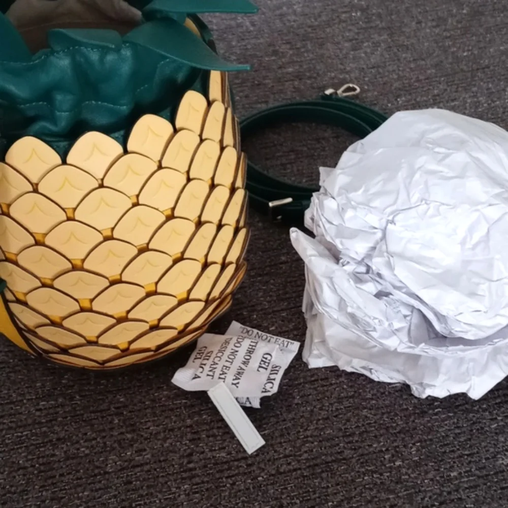 🆕 🍍RARE Kate Spade🍍 - "Colada" Pineapple Crossbody Bag - Picture 9 of 16